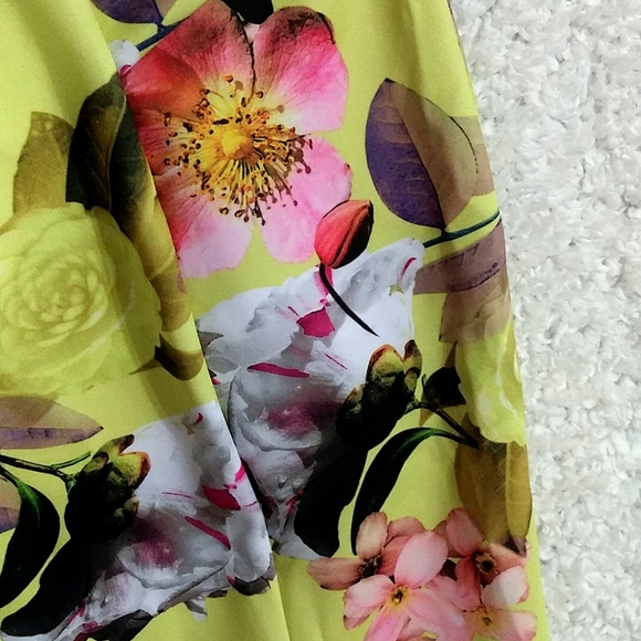 New Bold Elements Sunday Lemon Floral Pencil Skirt Medium - Picture 12 of 13